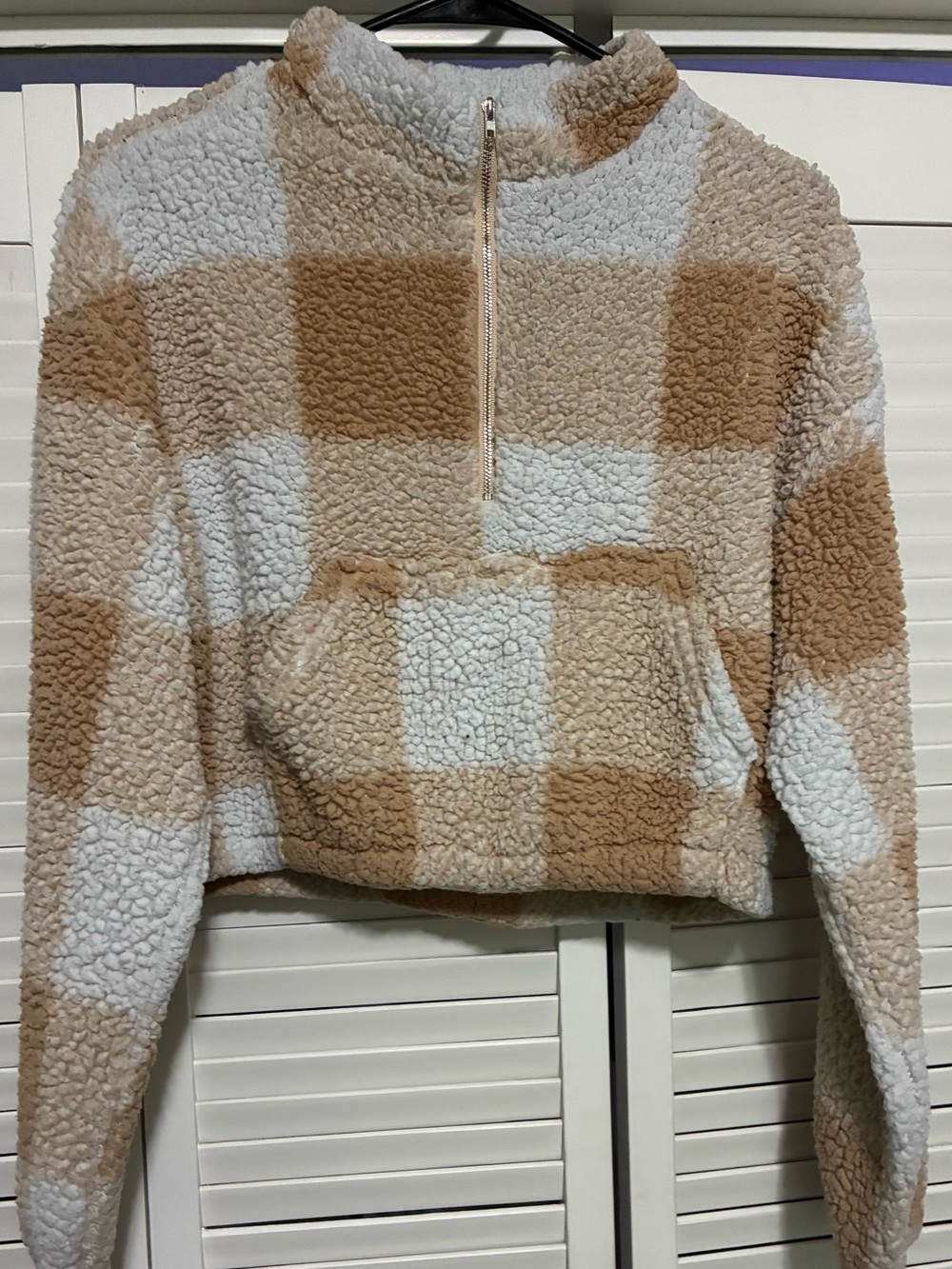 SHEIN Beige & White Plaid Half-Zip Jacket